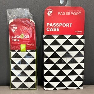 Heys - Triangles Passport holder and Luggage Tag!
